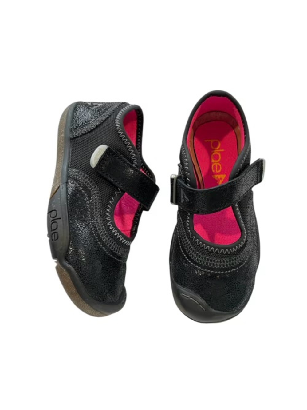 NEW plae sneakers